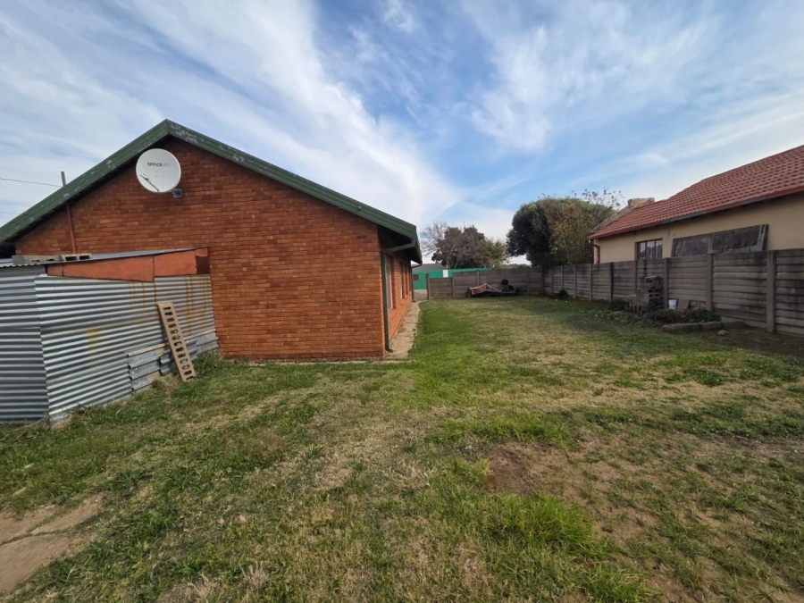 3 Bedroom Property for Sale in Lourierpark Free State